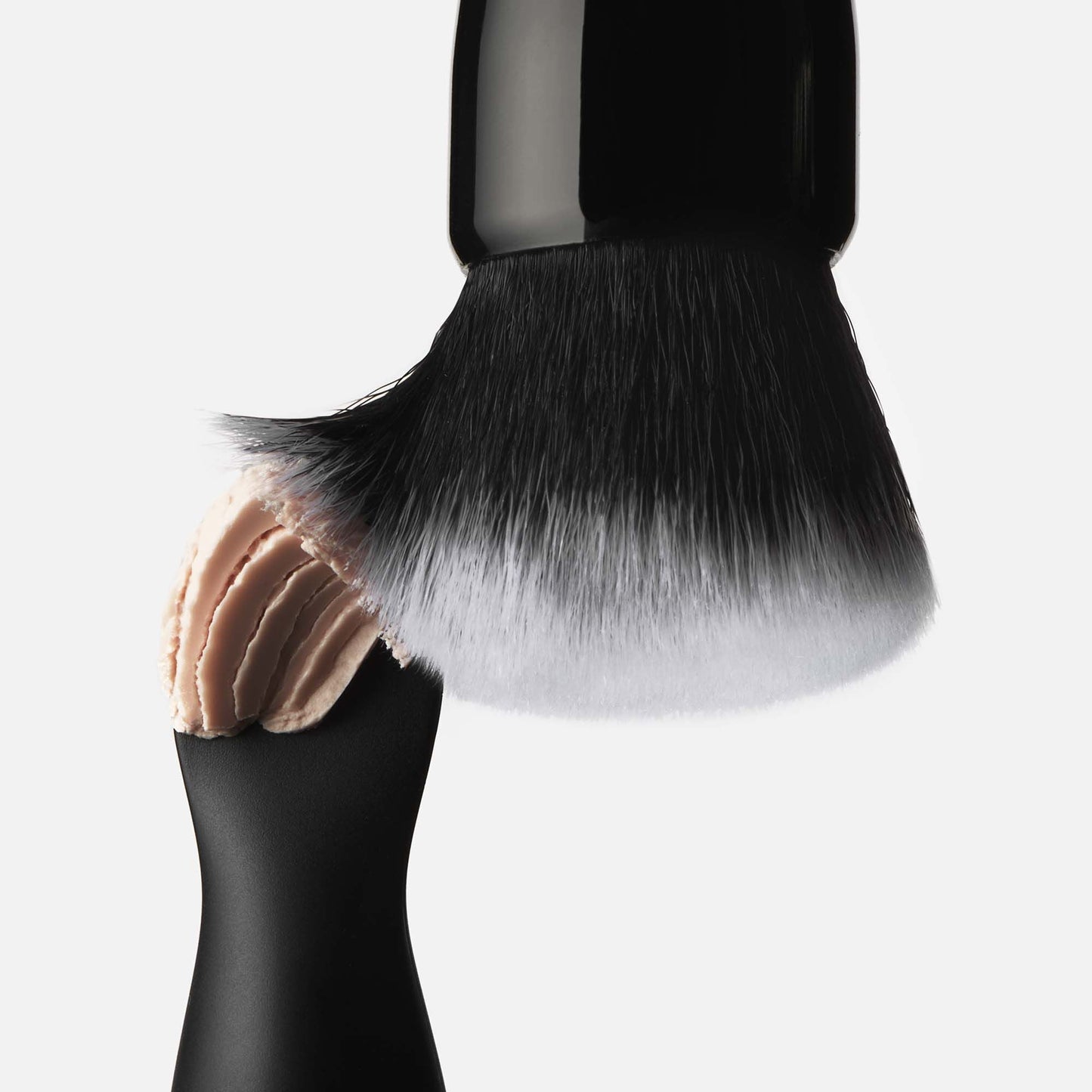 putty-primer-brush-and-applicator-r0 040523_SL_PuttyApplicator_0025_FINAL_RGB_IGF.jpg