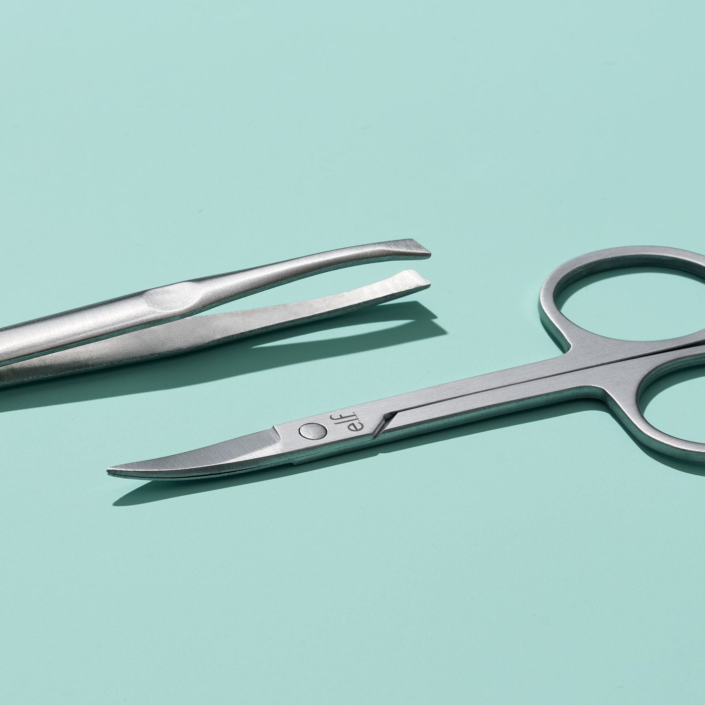 on-point-brow-kit-q6 011822_Brow-ToolSet-V1_0019-RGB_IGF.jpg
