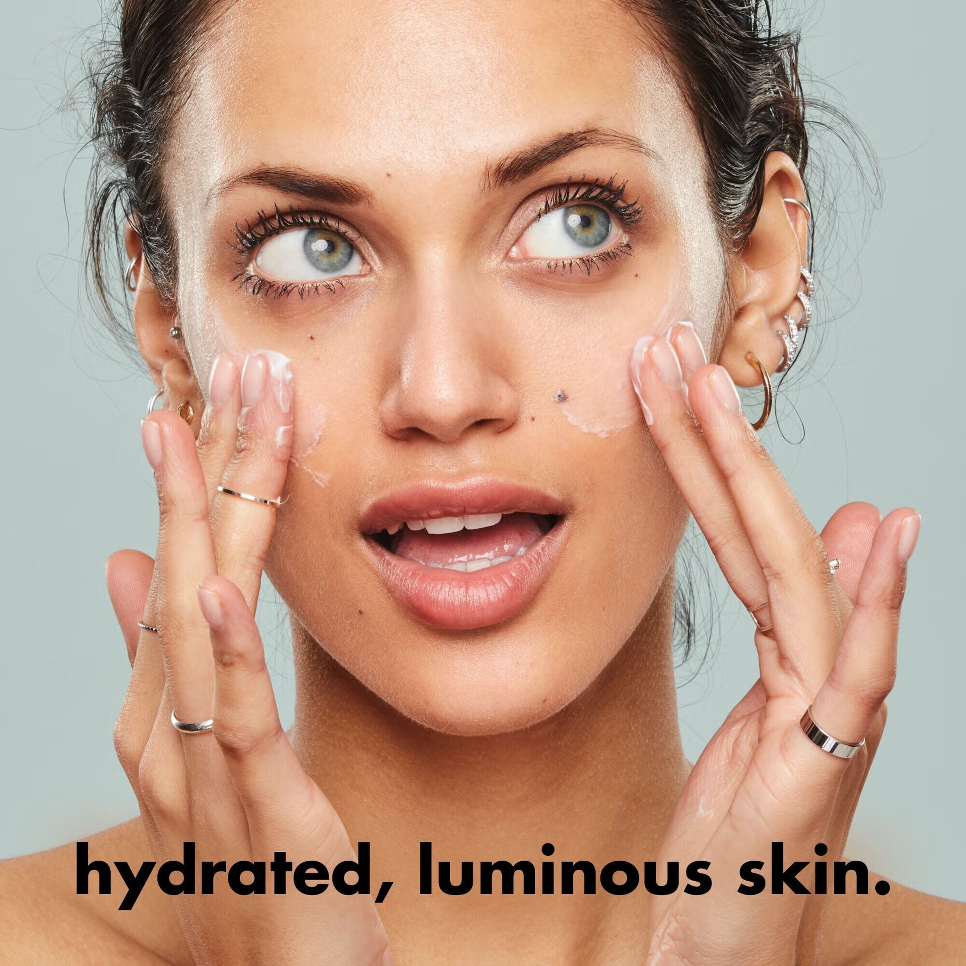 holy-hydration-face-cream-fragrance-free-b6 0226_EDU_HHFaceCreamFragranceFree_Benefit.jpg