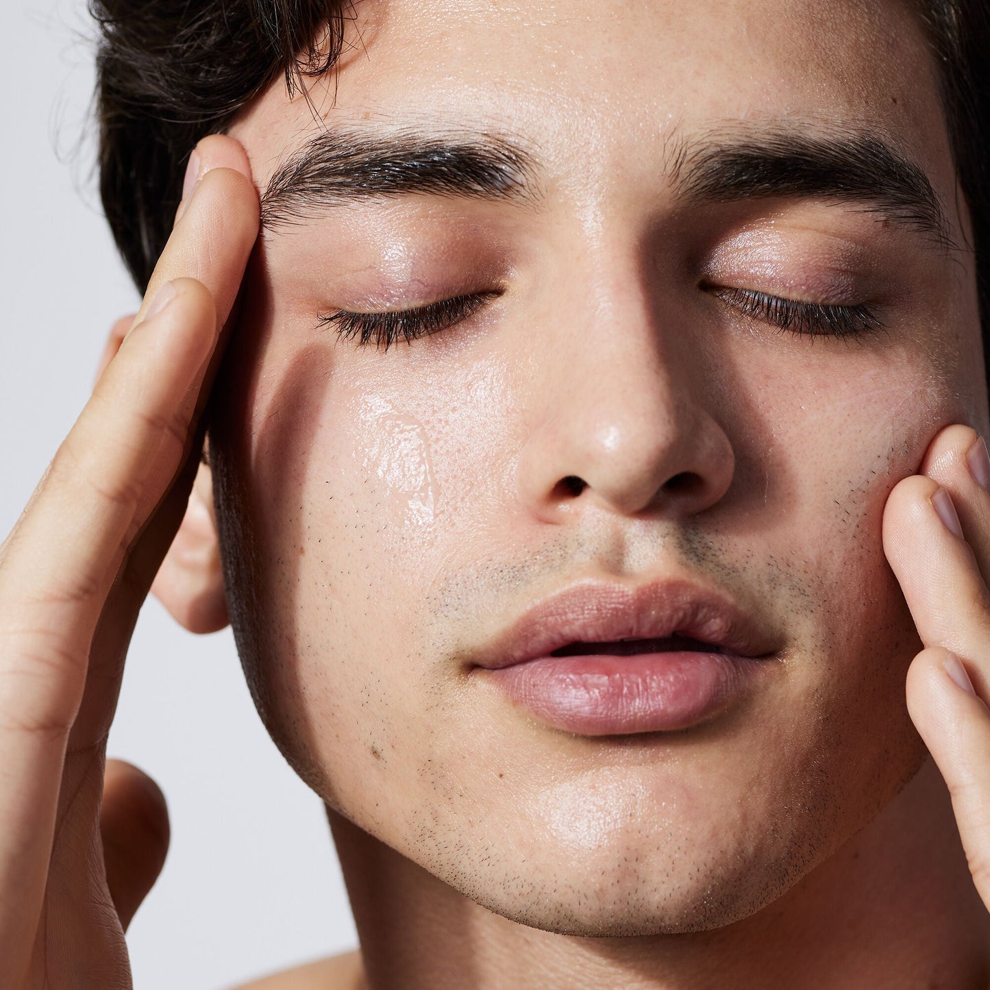 pure-skin-cleanser-f3 040822_Model_Pure-Cleanser_017_RT1-V1_V1_IGF.jpg