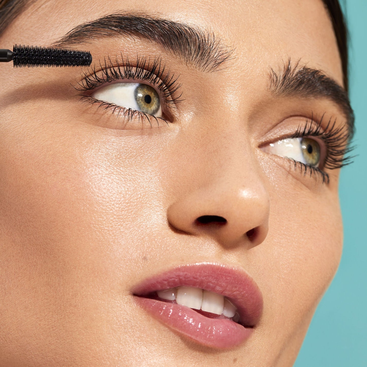 lash-xtndr-mascara-r6 060623_Lexi_LashXtndr_Look1_093_v4_RGB_IGF.jpg