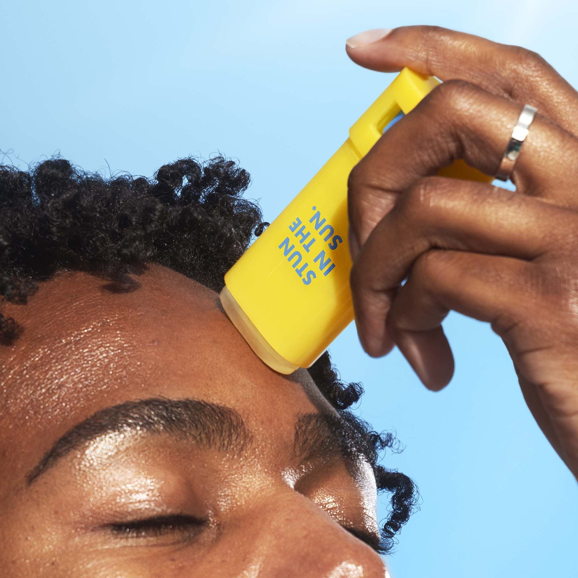 suntouchable-invisi-stick-spf-50-l2 060624_Mikel_InvisiStick_0107_v2_IGF.jpg