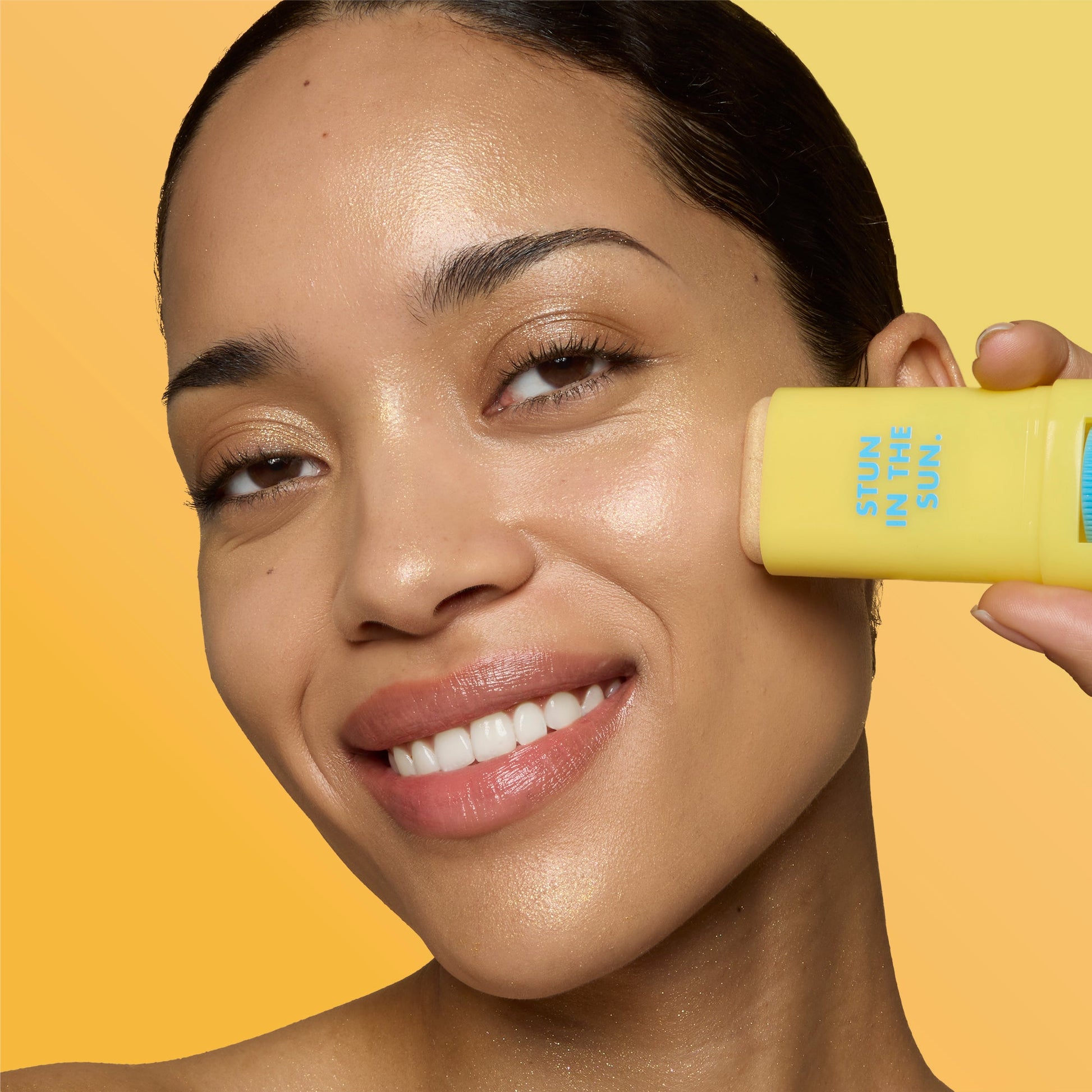 suntouchable-invisi-stick-spf-50-glitz-q7 57109_SUNTOUCHABLES_INVISI_STICK_CELINE_0221_V5.jpg