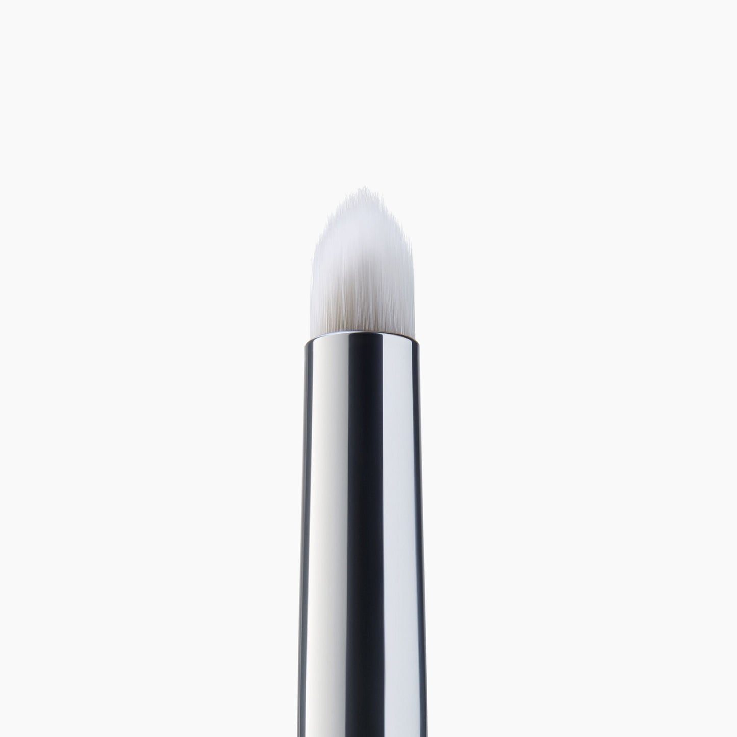 precision-smudge-brush-s0 85311_PrecisionSmudgeBrush_Macro_V2.jpg