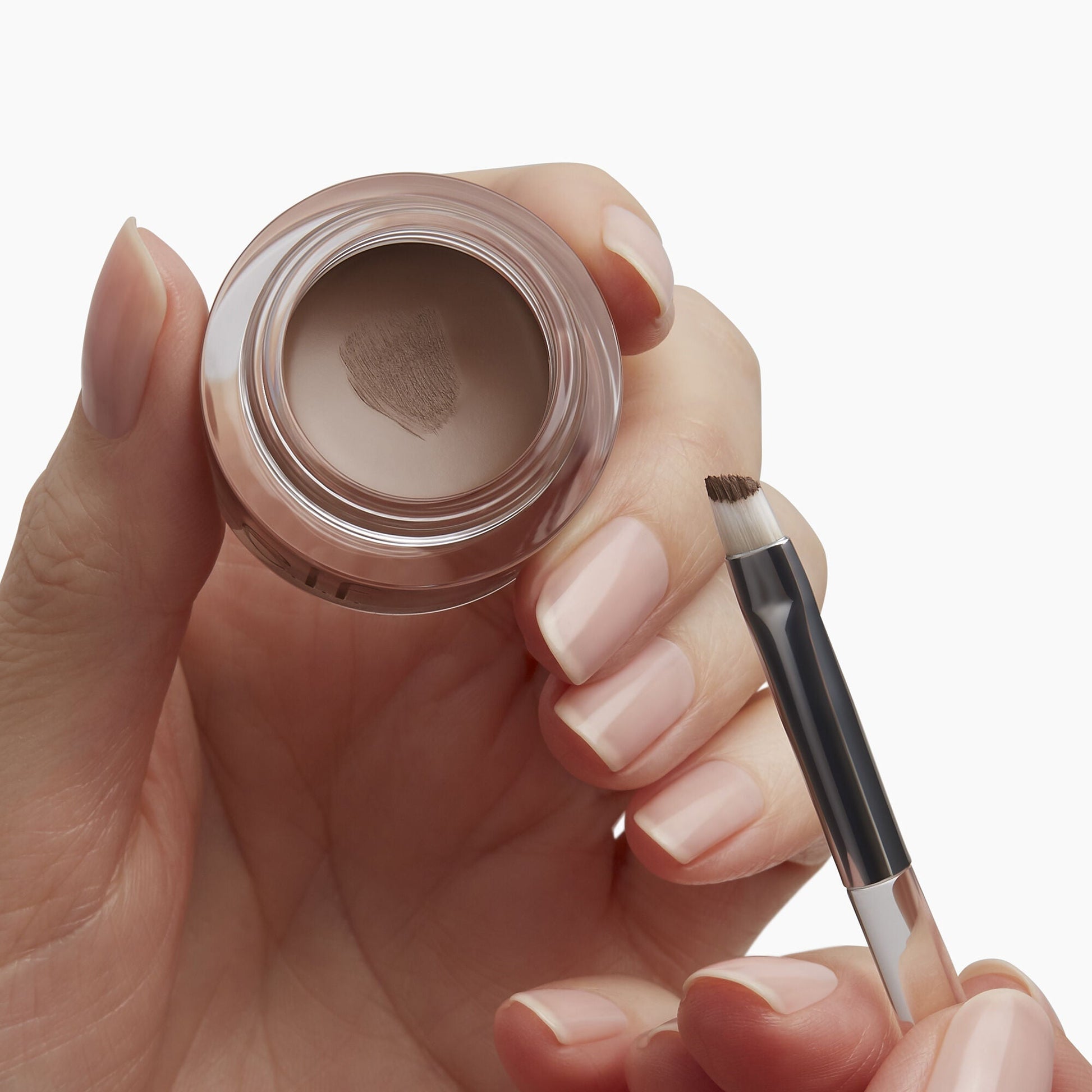 precision-dual-sided-eyebrow-brush-w9 85315_PrecisionDualSidedEyebrowBrush_Model.jpg