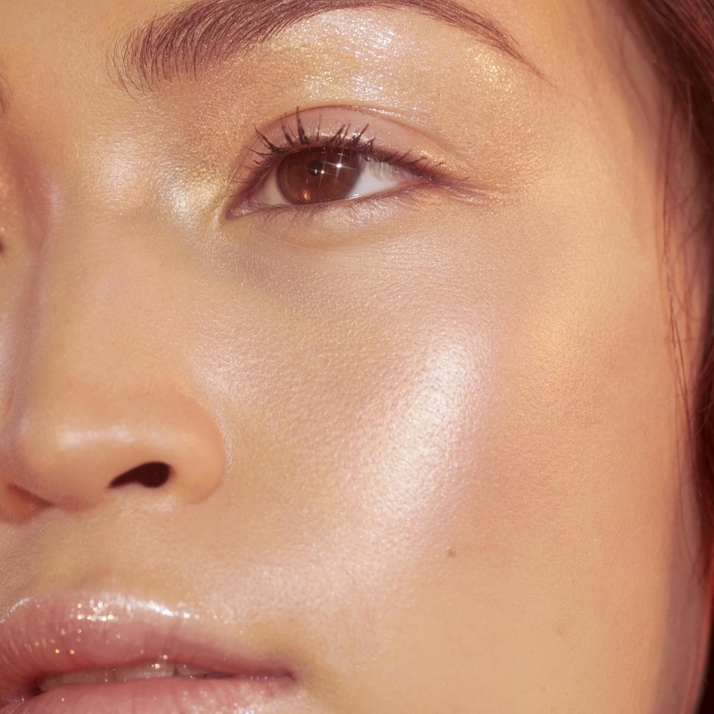 highlighter-brush-w9 crystal_OM_Jacqueline_782_square.jpg